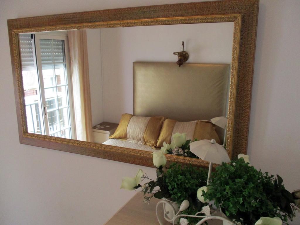 Hotel Noches De Triana Sevilla Zimmer foto